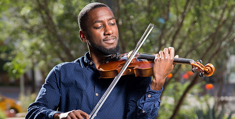 Brandon Summers Violinist (2)